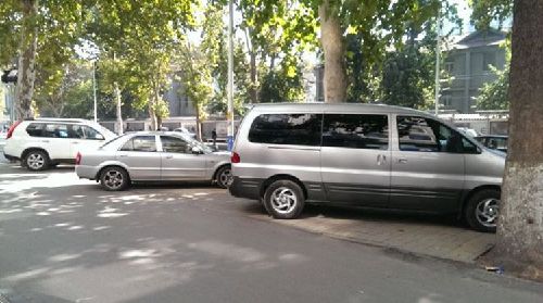 違章停車被拖壞，就該自認(rèn)倒霉？告訴車主如何獲得賠償